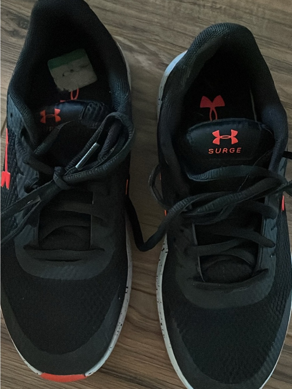Under Armour Men's Black and Orange Training Sneakers